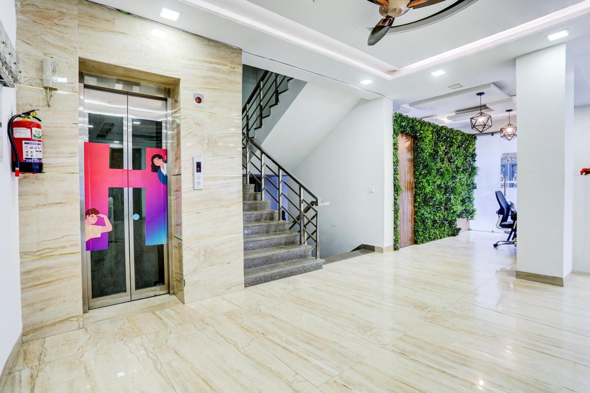 Hotel Greysky Medicity Gurgaon Luaran gambar